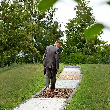 Hotel H+ Frankfurt Airport West