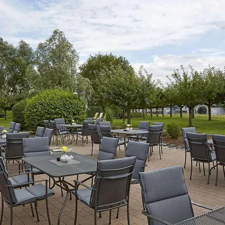 H+ Frankfurt Airport West