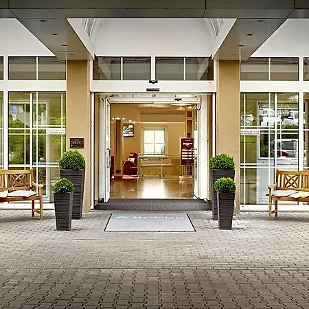 H+ Frankfurt Airport West 4*