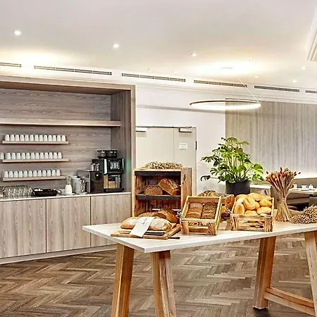H+ Frankfurt Airport West Szálloda 4*