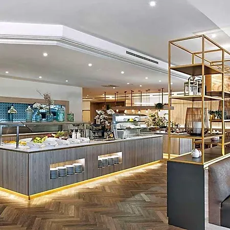 H+ Frankfurt Airport West Szálloda 4*