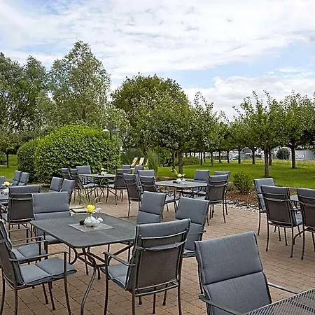 Szálloda H+ Frankfurt Airport West 4*