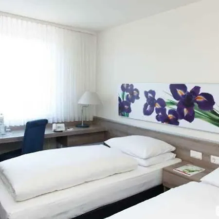 Hotel H+ Frankfurt Airport West