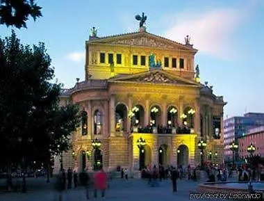 H+ Frankfurt Airport West Hotel 4*