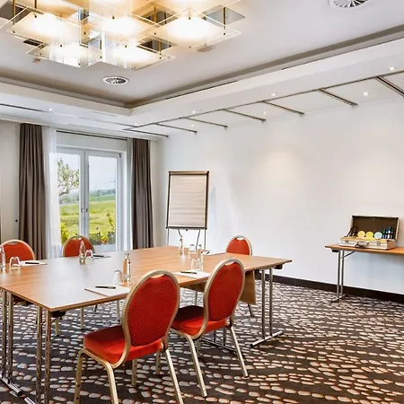 Hotel H+ Frankfurt Airport West