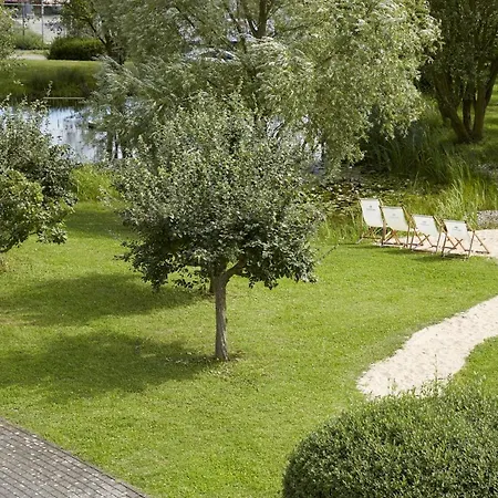 H+ Frankfurt Airport West Hotel