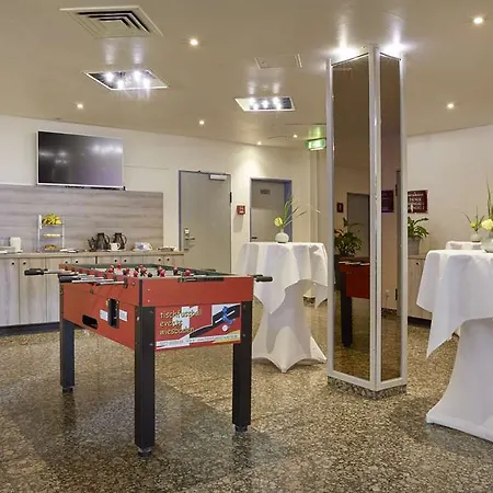 H+ Frankfurt Airport West