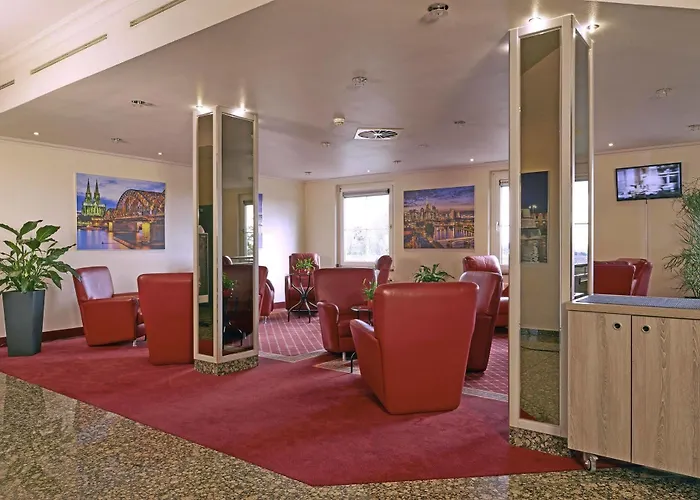 H+ Frankfurt Airport West 4*