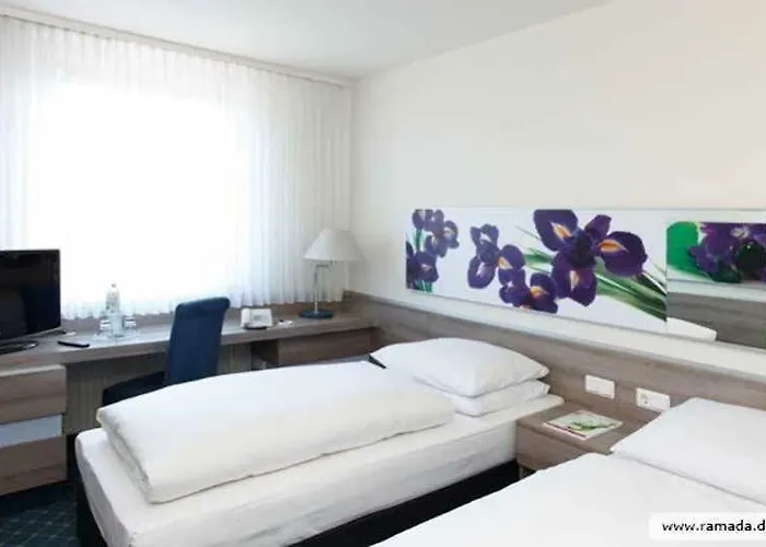 Hotel H+ Frankfurt Airport West