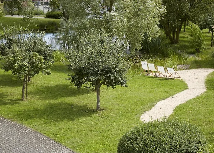 H+ Frankfurt Airport West Hotel