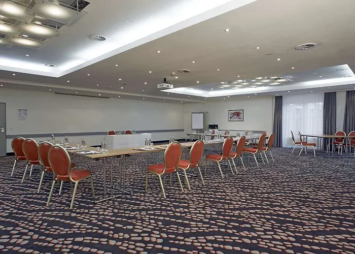 Hotel H+ Frankfurt Airport West